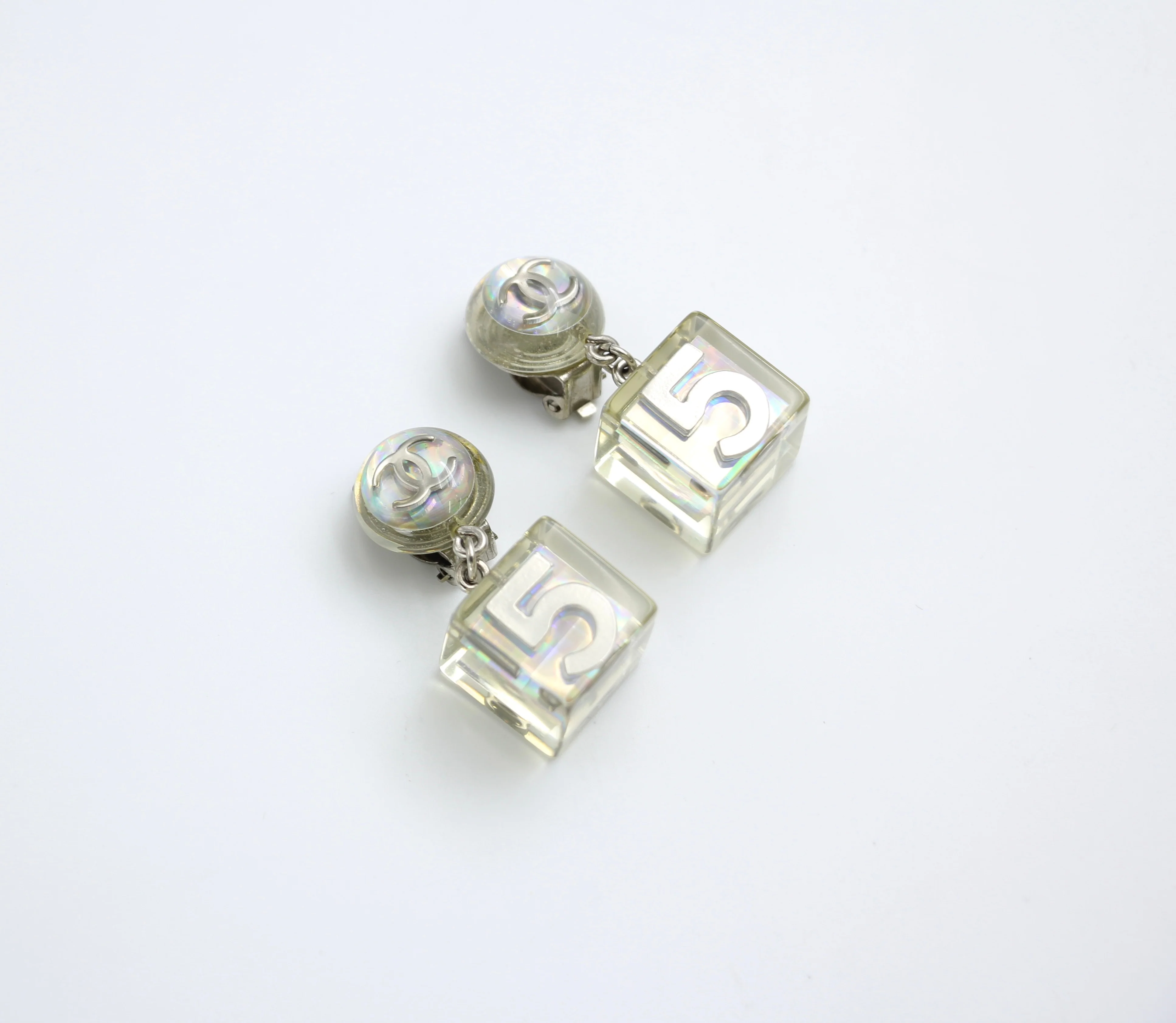 Chanel Vintage Size 5 Transparent Cube Dangling Earrings