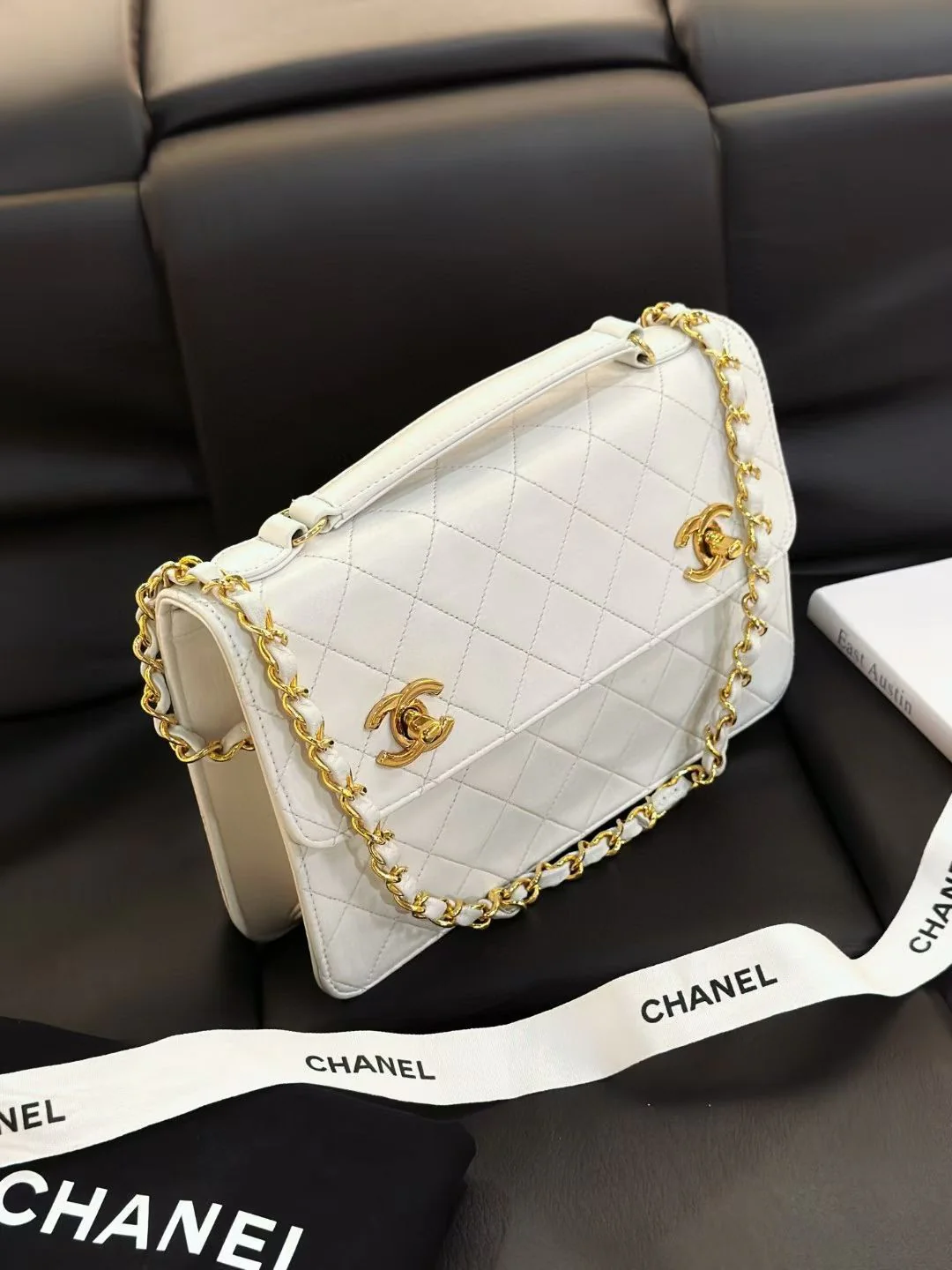 Chanel Vintage Timeless Classic CC Double Turn Lock Bag White - Image 3