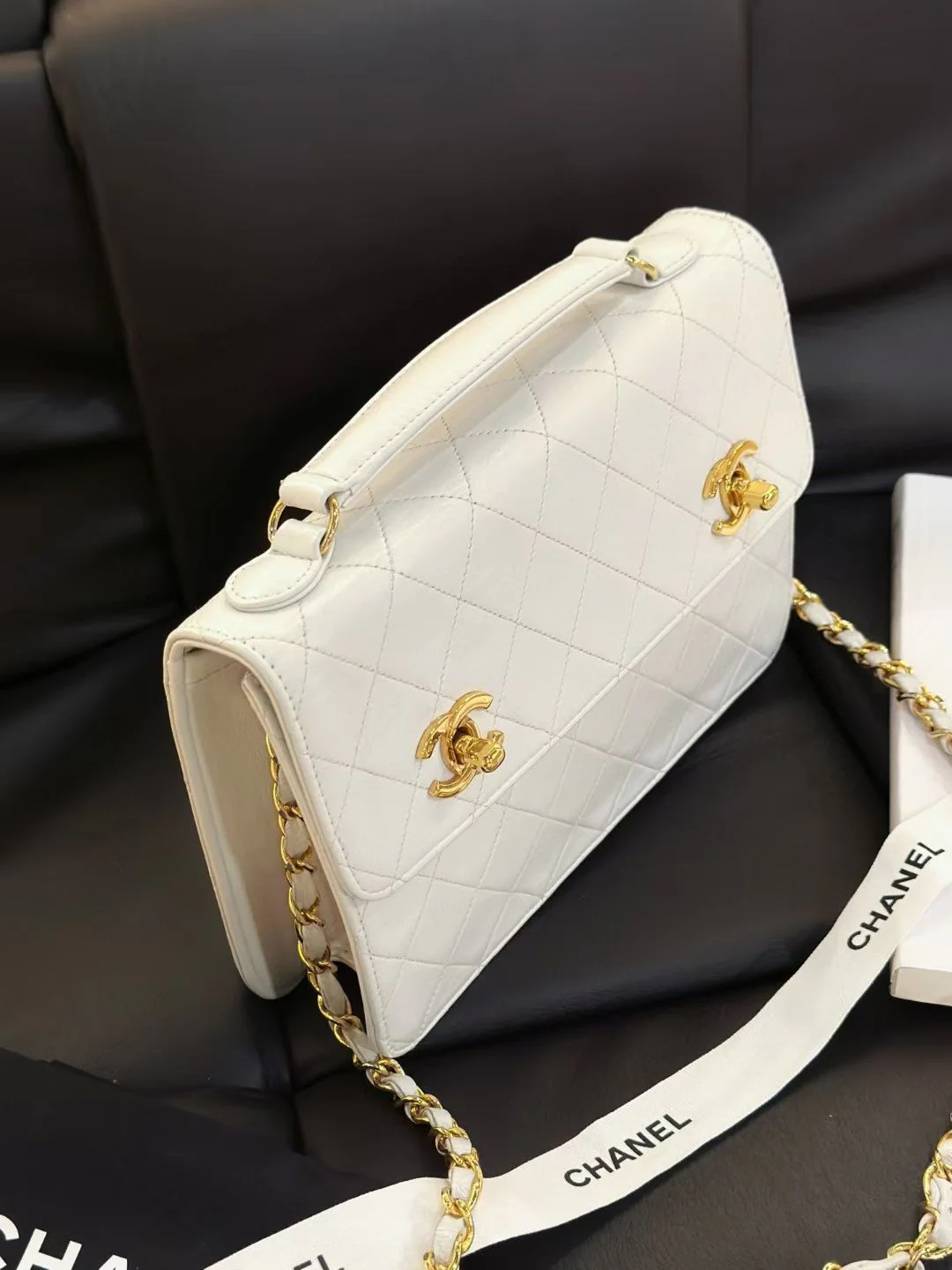 Chanel Vintage Timeless Classic CC Double Turn Lock Bag White - Image 4