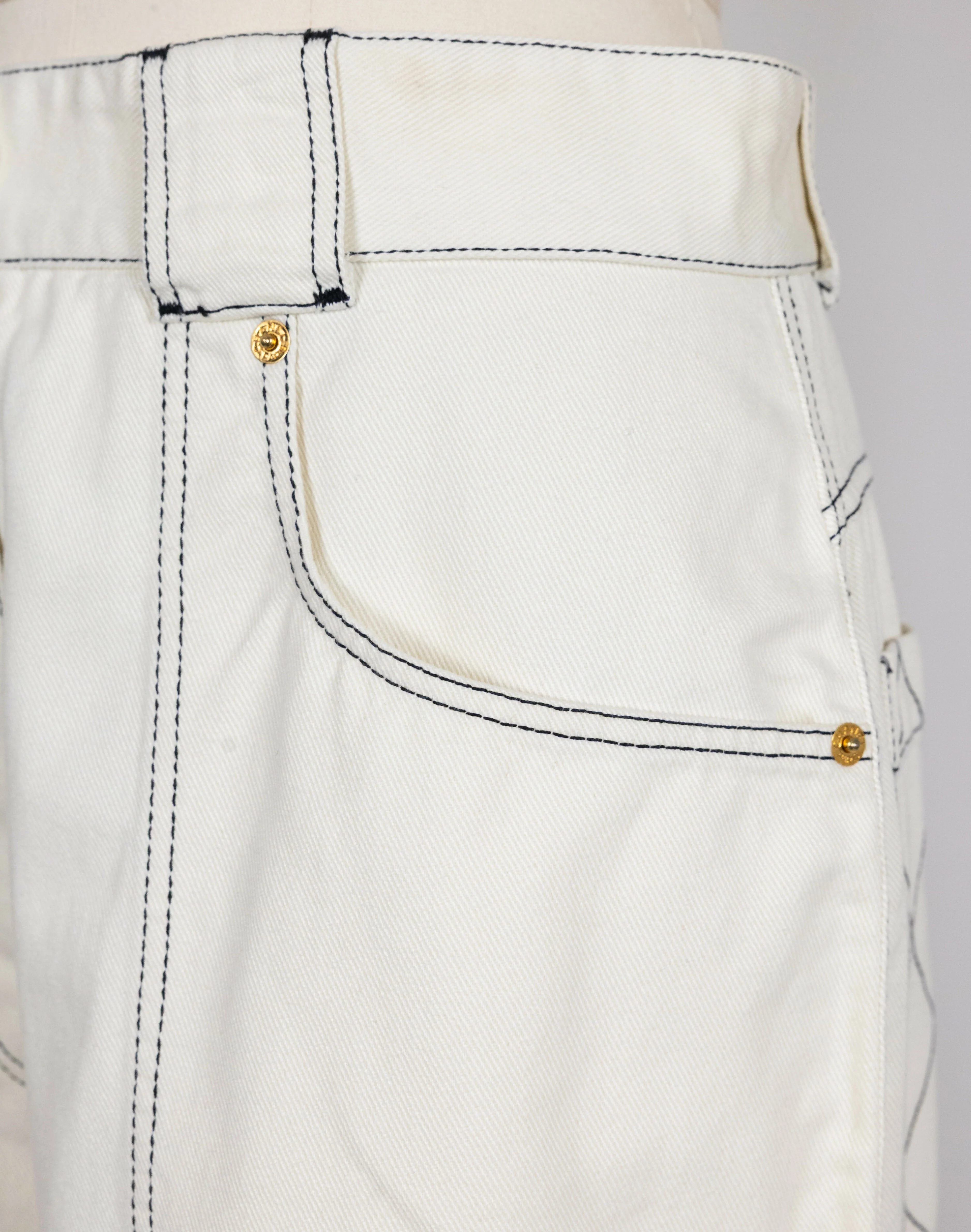 Chanel Vintage White High-Waisted Shorts - Image 7