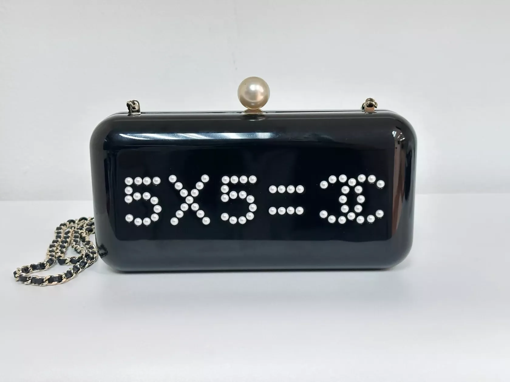 Chanel “Votez Coco” Pearl Plexiglass Minaudière Evening Clutch - Image 2