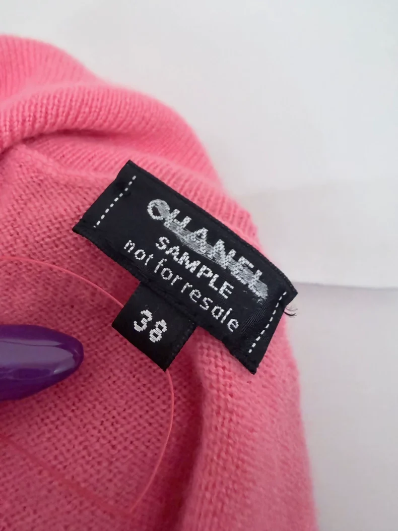 Chanel Watermelon Red Cashmere Turtleneck sweater - Image 6