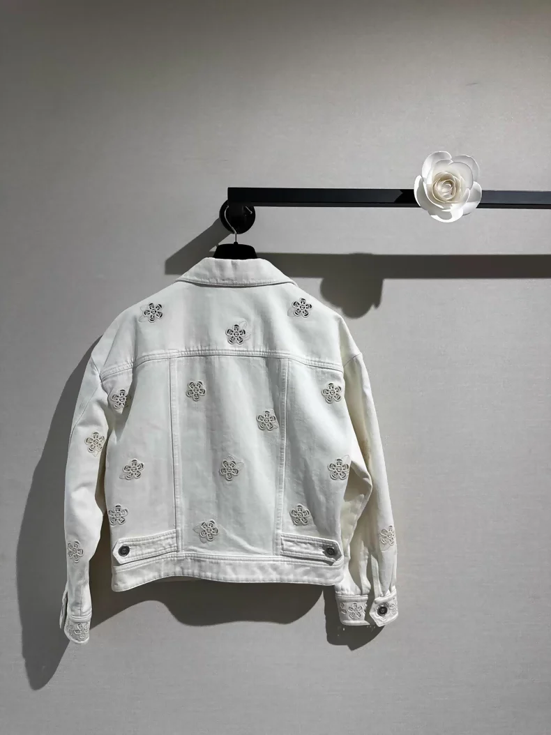 Chanel 24P white denim jacket - Image 3