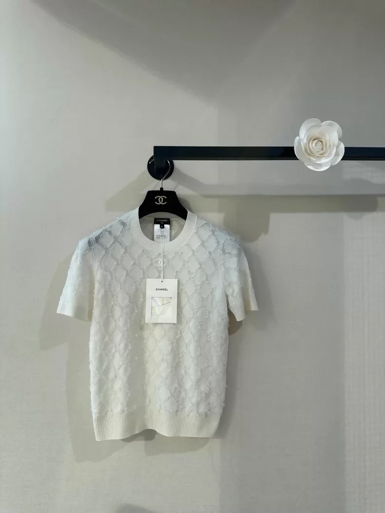 Chanel 24k white cashmere knit top