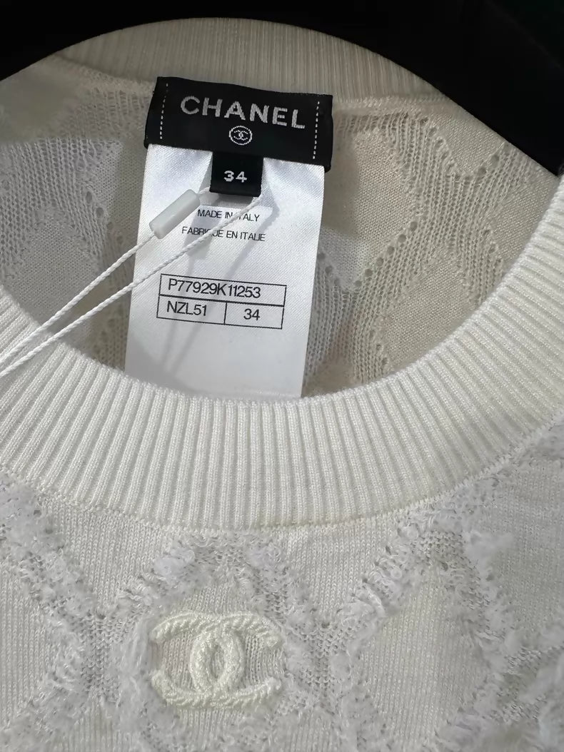 Chanel 24k white cashmere knit top - Image 2