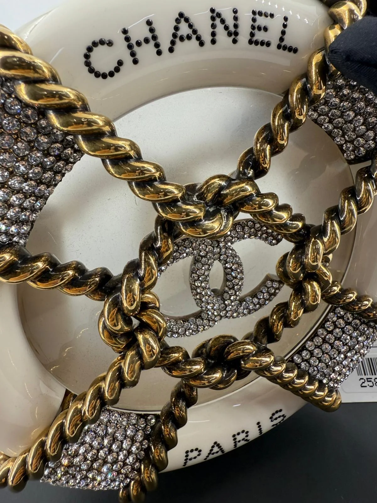 Chanel White Strass and Resin Nautical Wheel Minaudière Bronze Hardware, 2018 Métiers D'art - Image 20