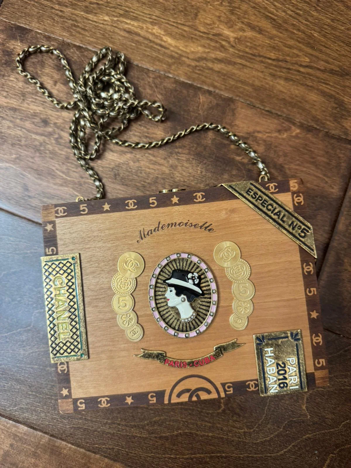 CHANEL Wood Havana By Night Cigar Box Minaudiere Brown - Image 2