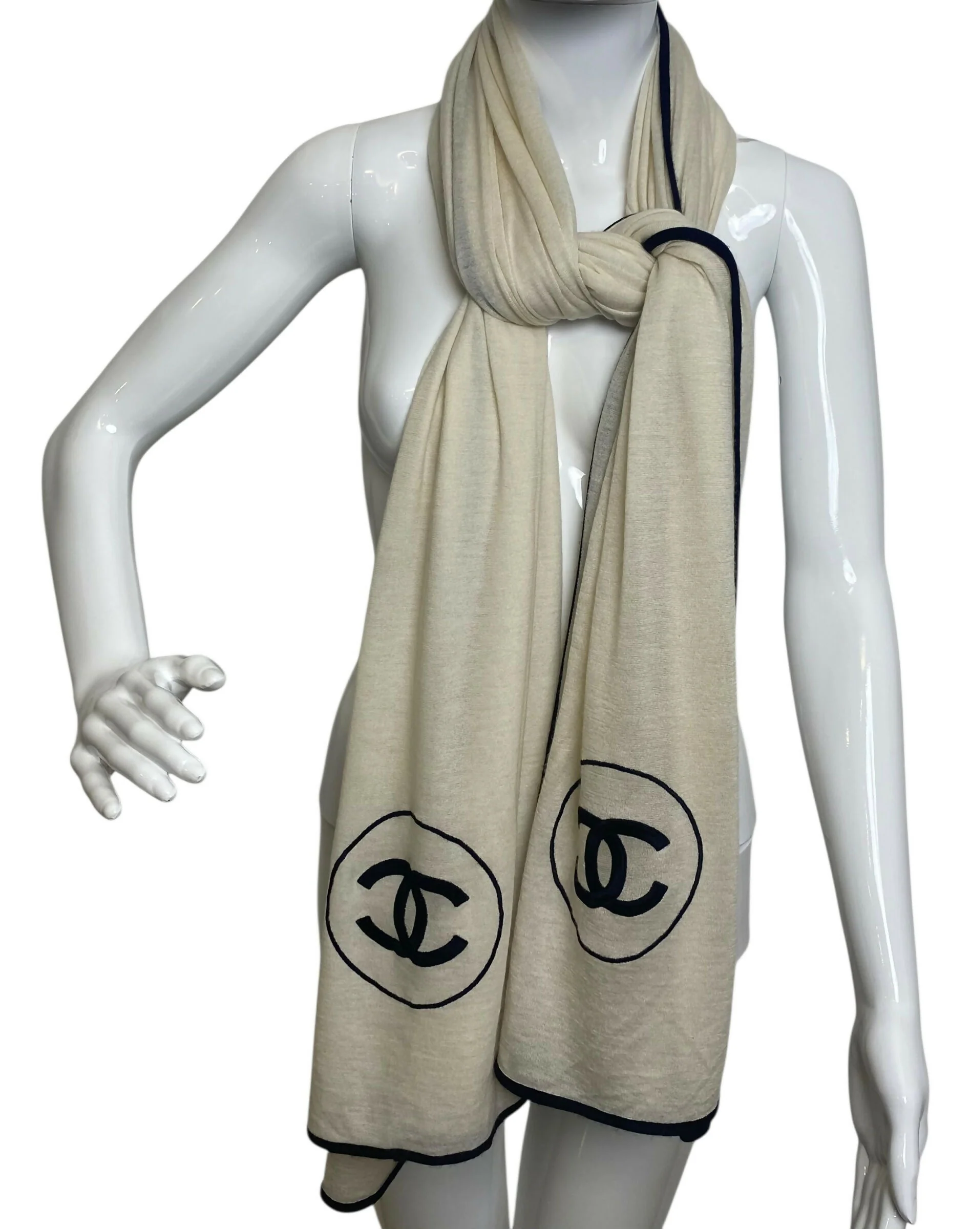 Chanel XL Ivory Black Cashmere Double CC Stole Shawl Scarf - Image 8