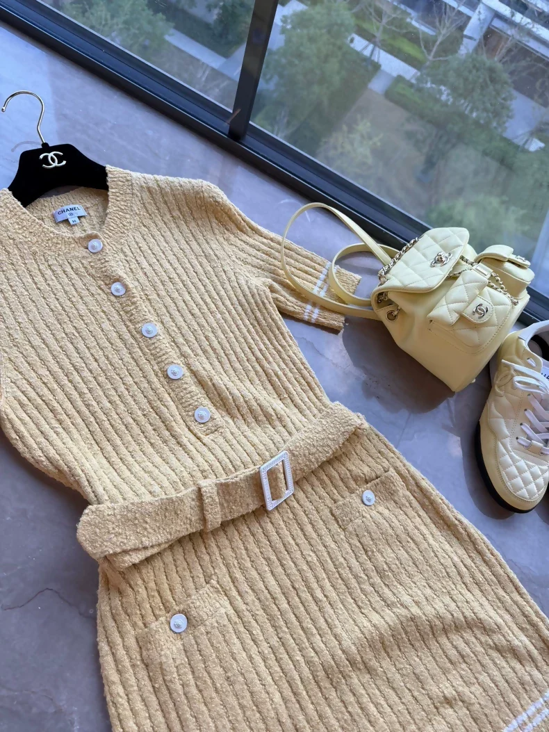 Chanel 22p yellow dress - Image 2