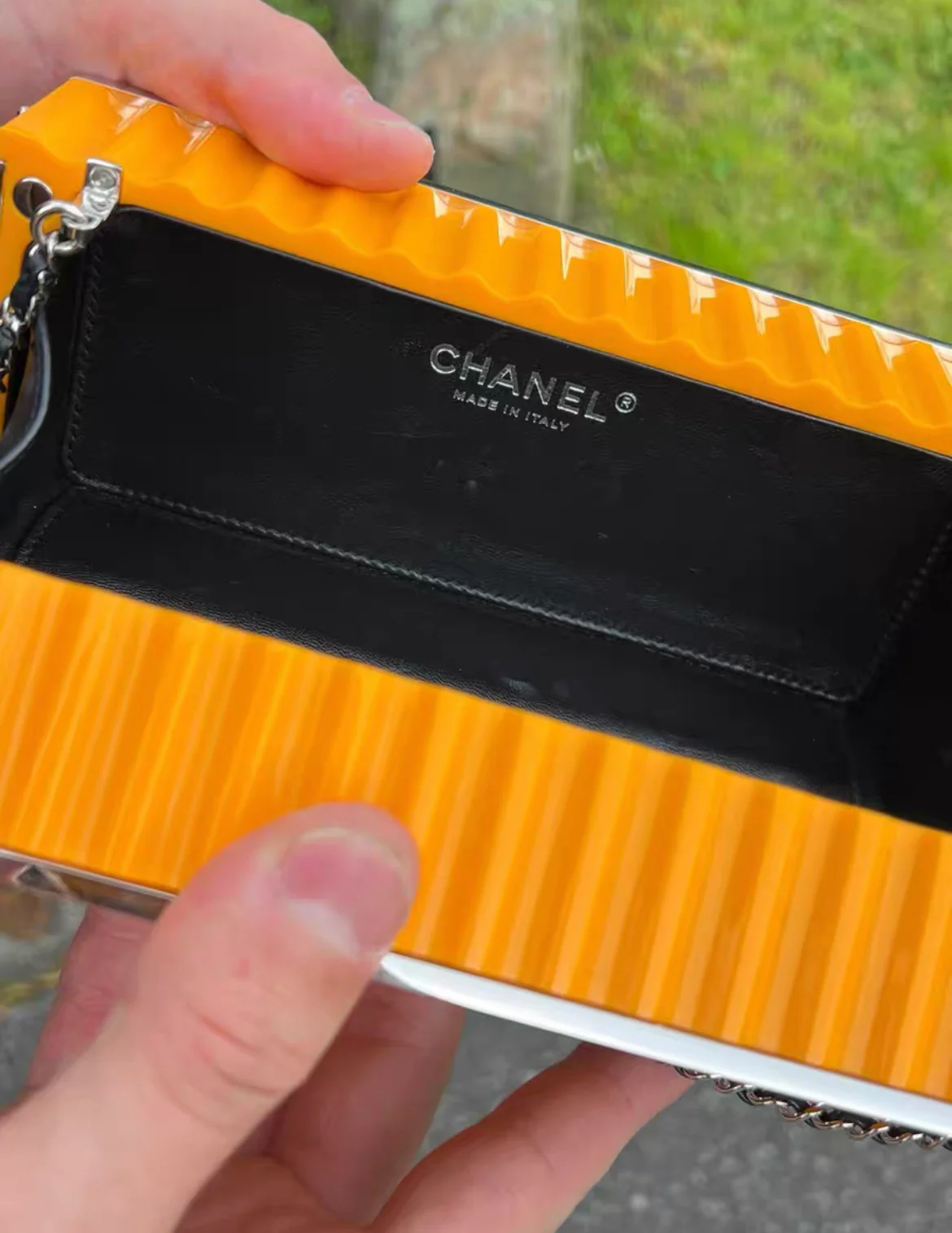 Chanel Yellow Paris Hamburg Shipping Container Minaudière Clutch Bag 2017 - Image 5
