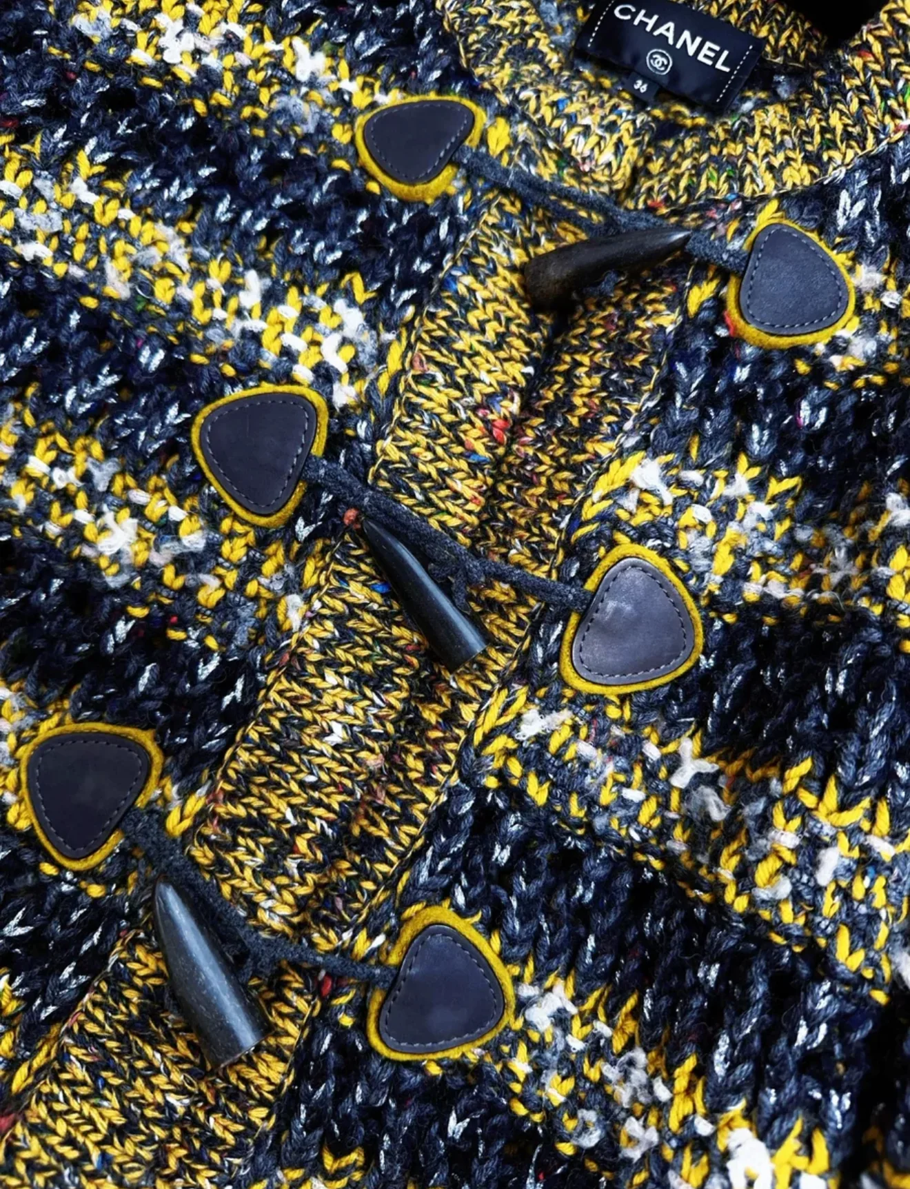 Chanel knitted cardigan - Image 2