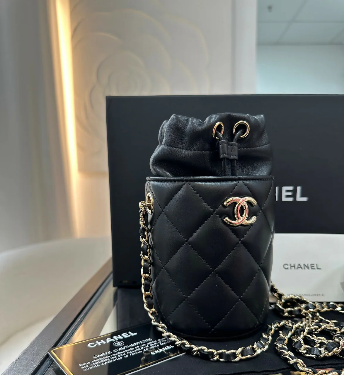 Chanel(21)Mini Bucket(612) Bag - Image 10