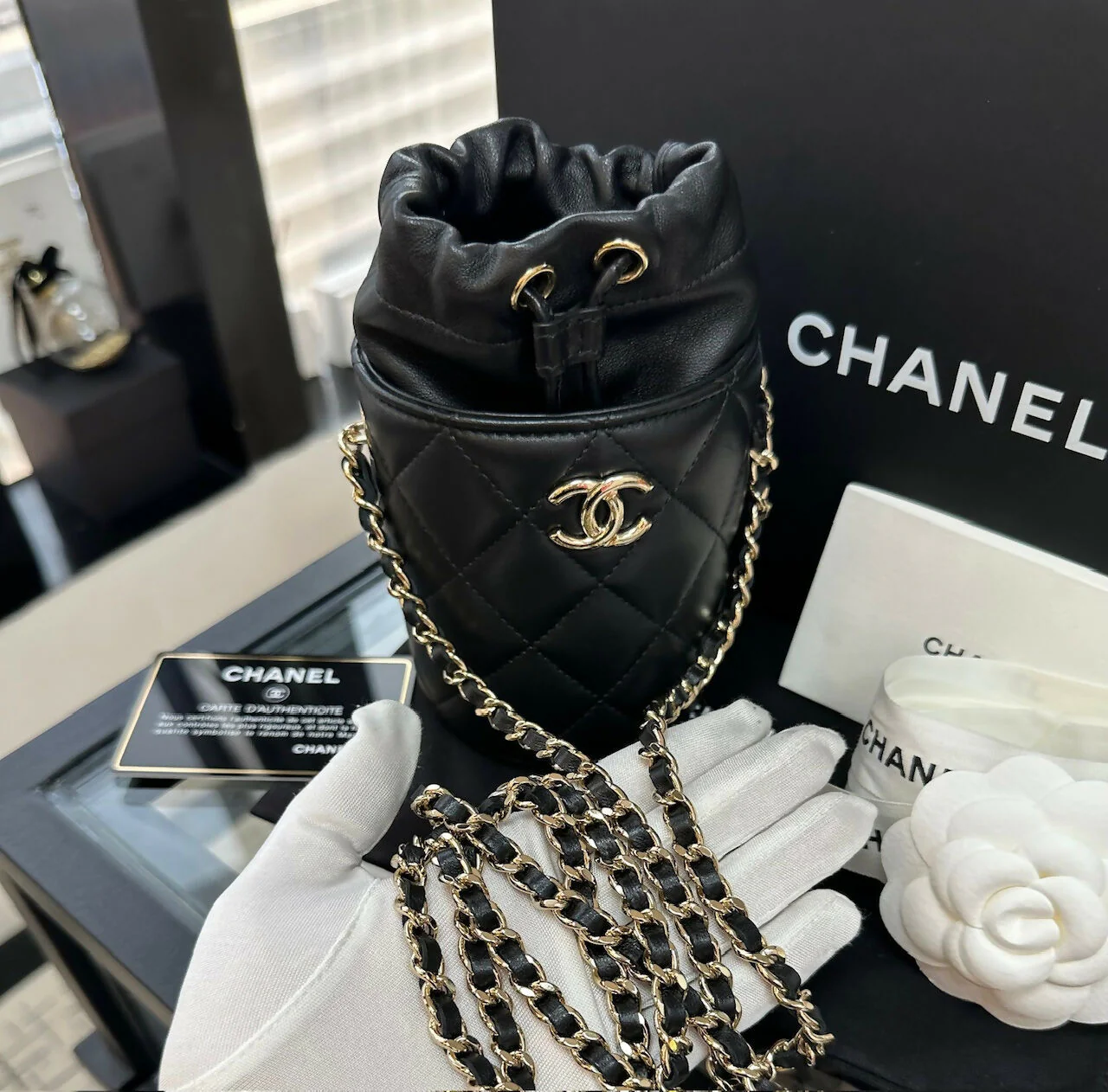 Chanel(21)Mini Bucket(612) Bag - Image 6