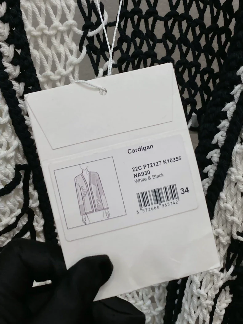 CHANEL 22C "Dove of Peace" white and black cardigan - Image 3