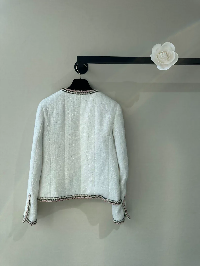 Chanel 20C white tweed jacket - Image 3