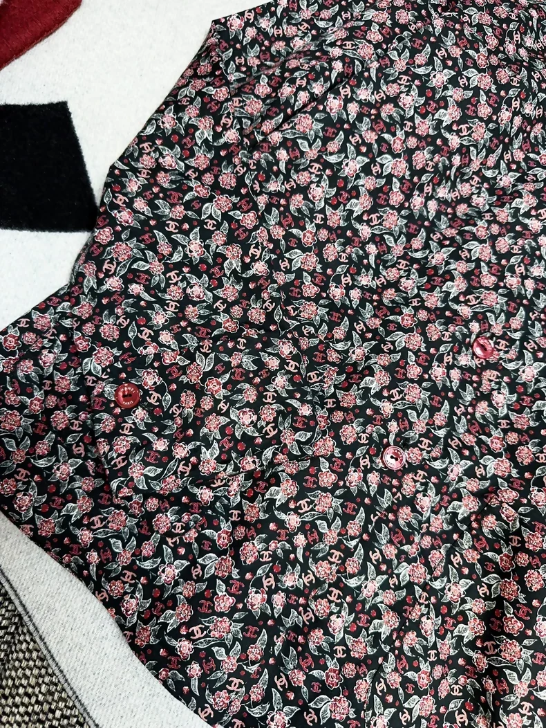 Chanel 24B Red flowers shirt - Image 2