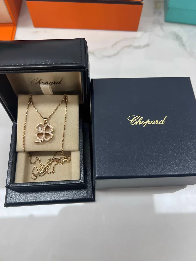 Chopard Diamonds rose gold four-leaf clover necklace - Image 2