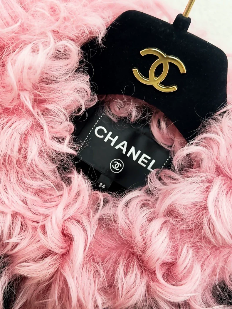 Chanel 21K Black and Pink Wool Fur jacket - Image 3