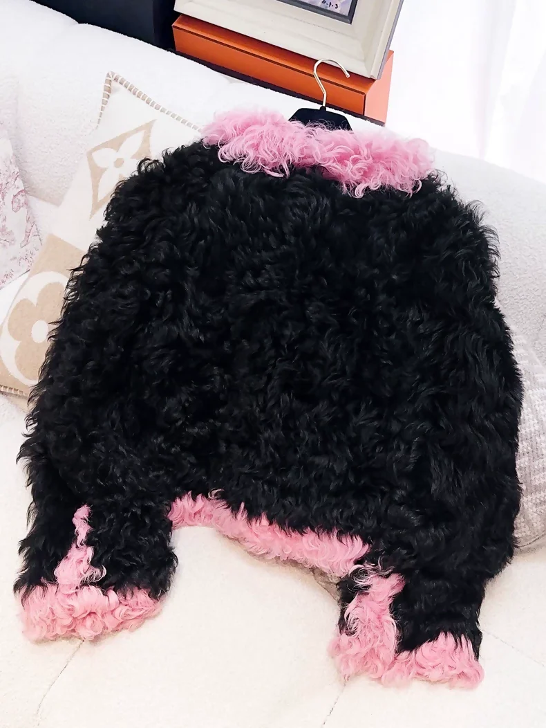 Chanel 21K Black and Pink Wool Fur jacket - Image 5