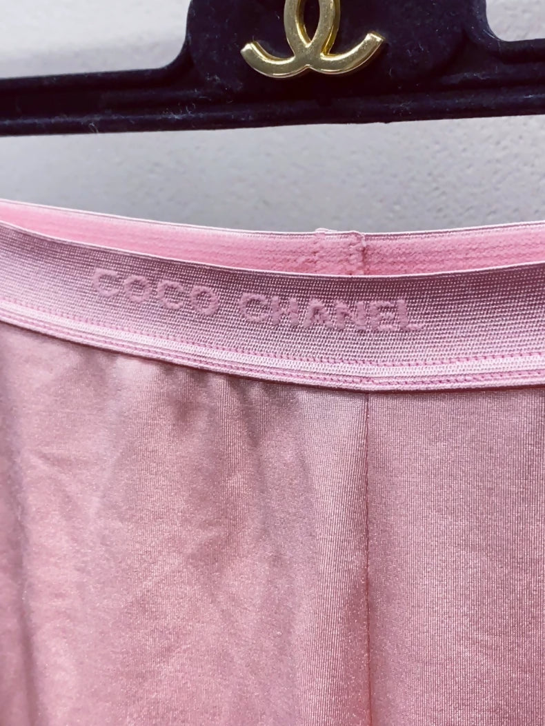 Chanel 21A pouder pink silk leggings - Image 4
