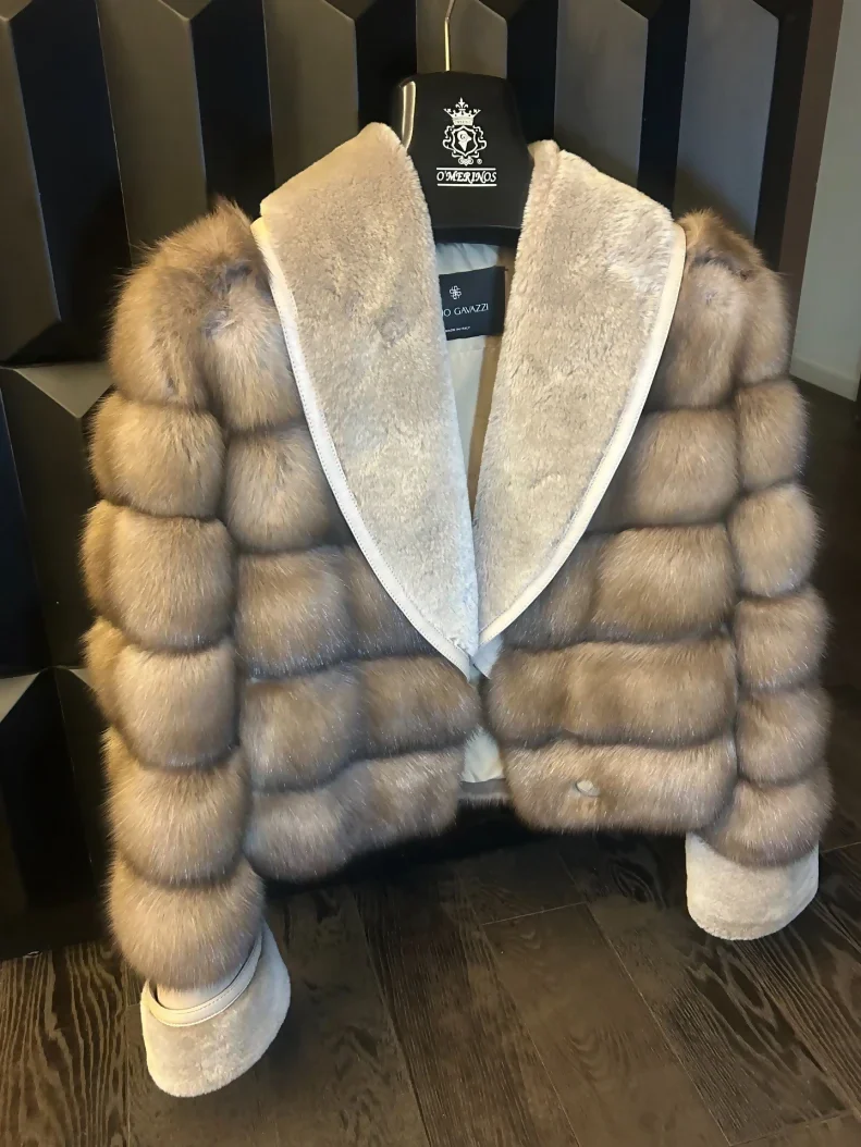 Fabio Gavazzi Italian fur coat - Image 2