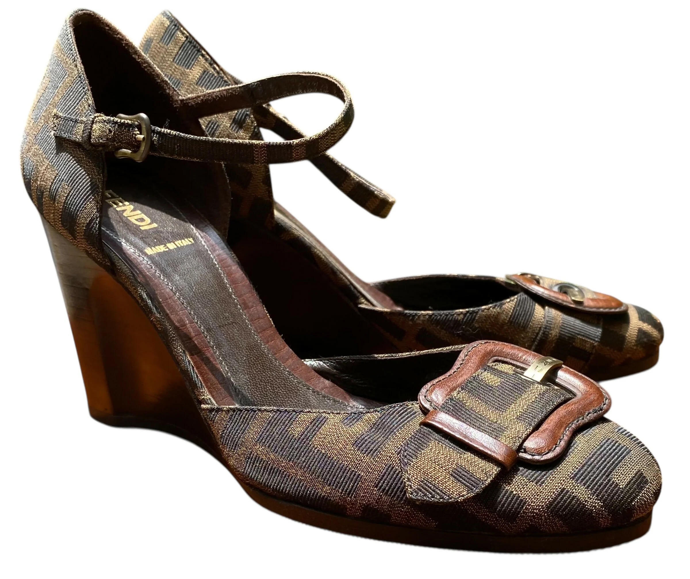 Fendi Zucca FF Logo Canvas D'Orsay Pumps Size 40 - Image 4
