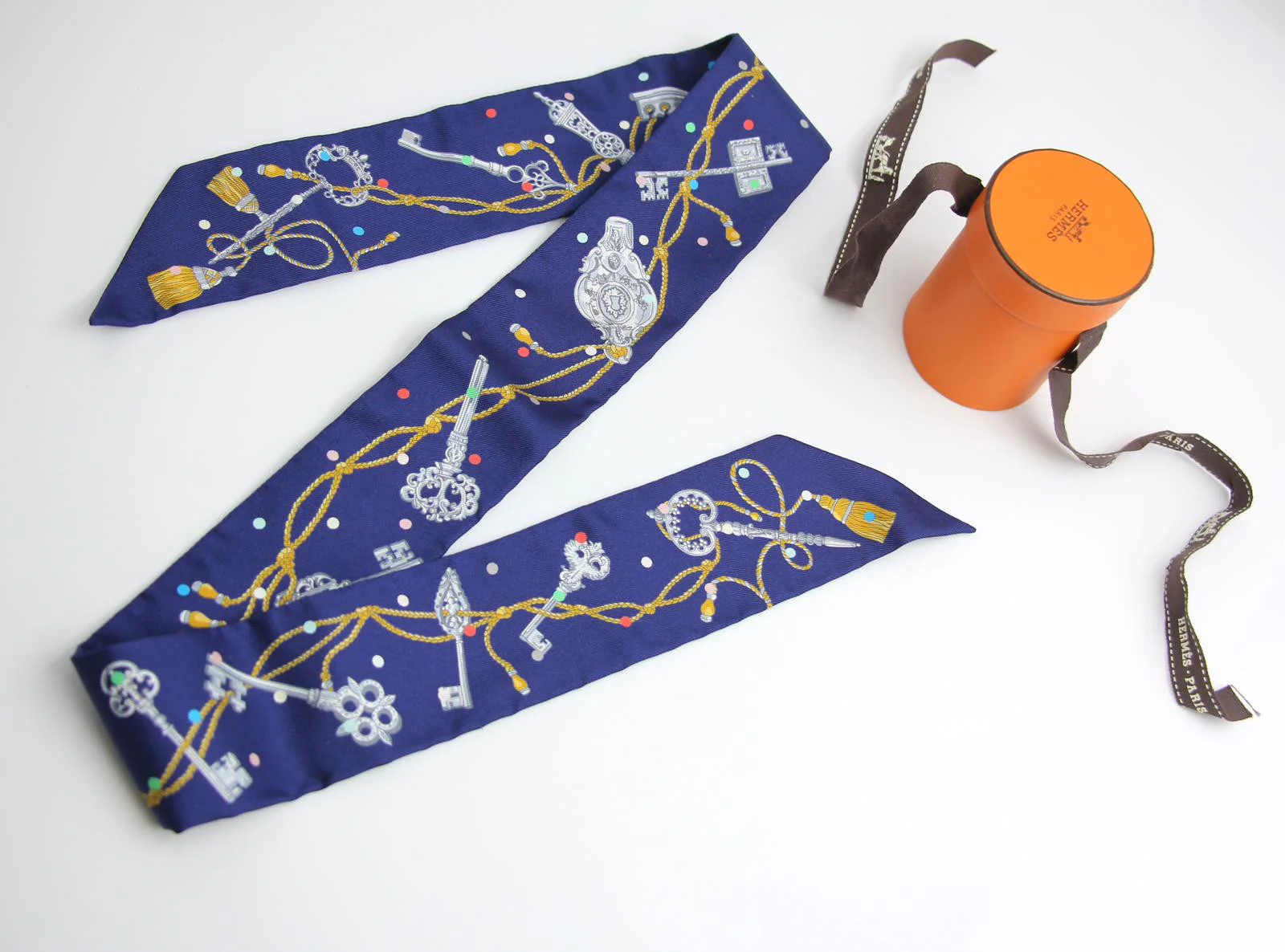 Hermes 100 Silk Les Cles A Pois Twilly Scarf - Image 10