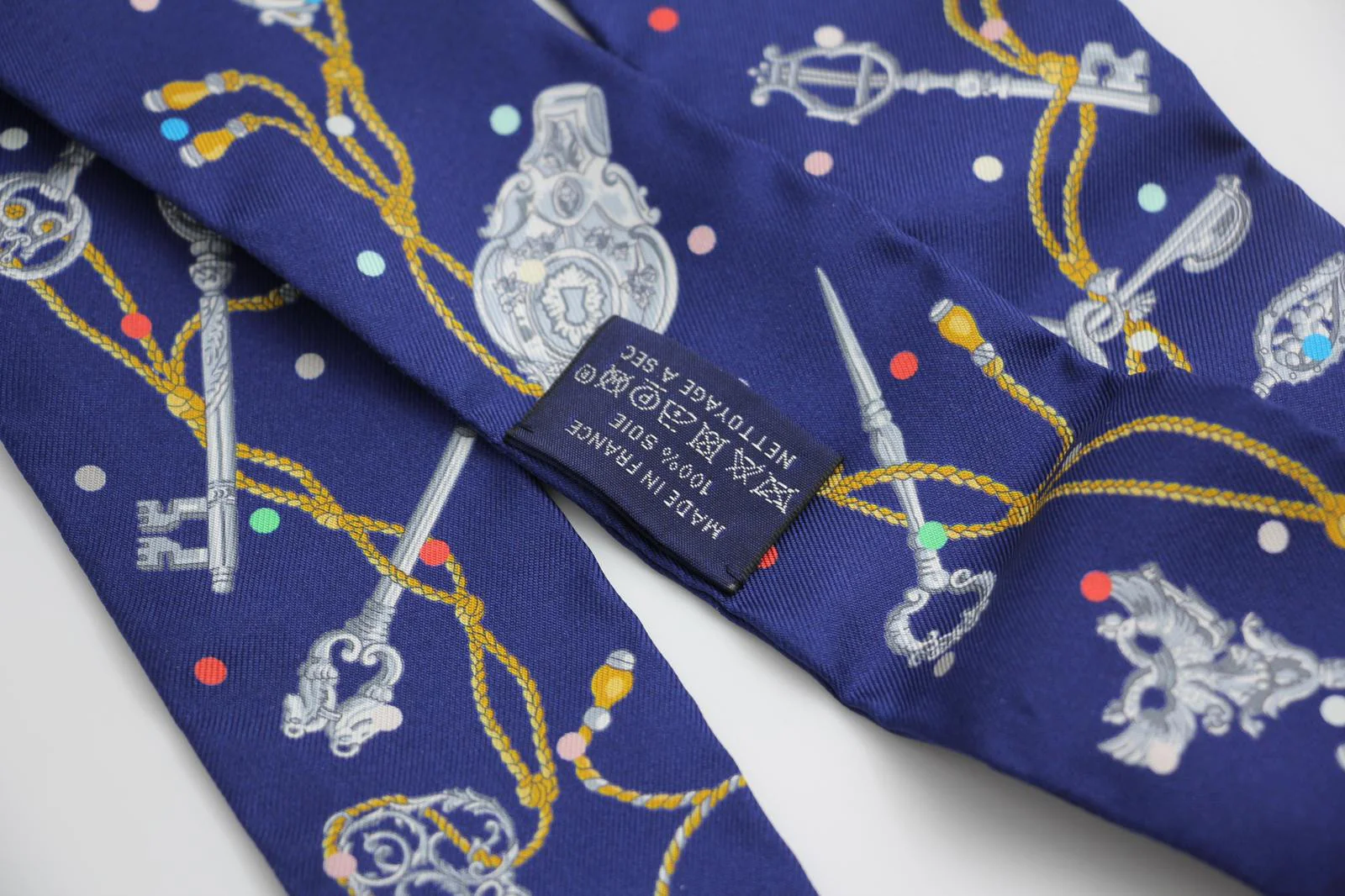 Hermes 100 Silk Les Cles A Pois Twilly Scarf - Image 8