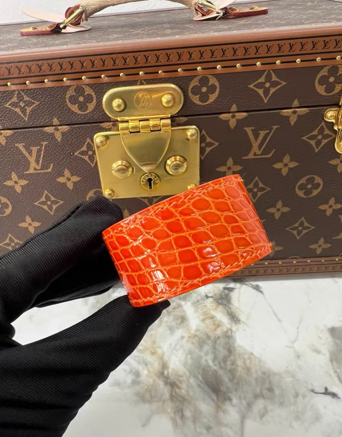 Hermès 18K Rose Gold Diamond & Orange Crocodile Kelly Bracelet - Image 3