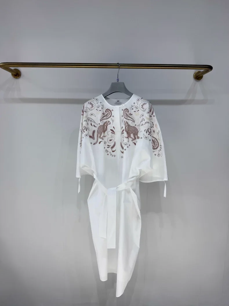 Hermes 2025 Spring/Summer new embroidered dress,