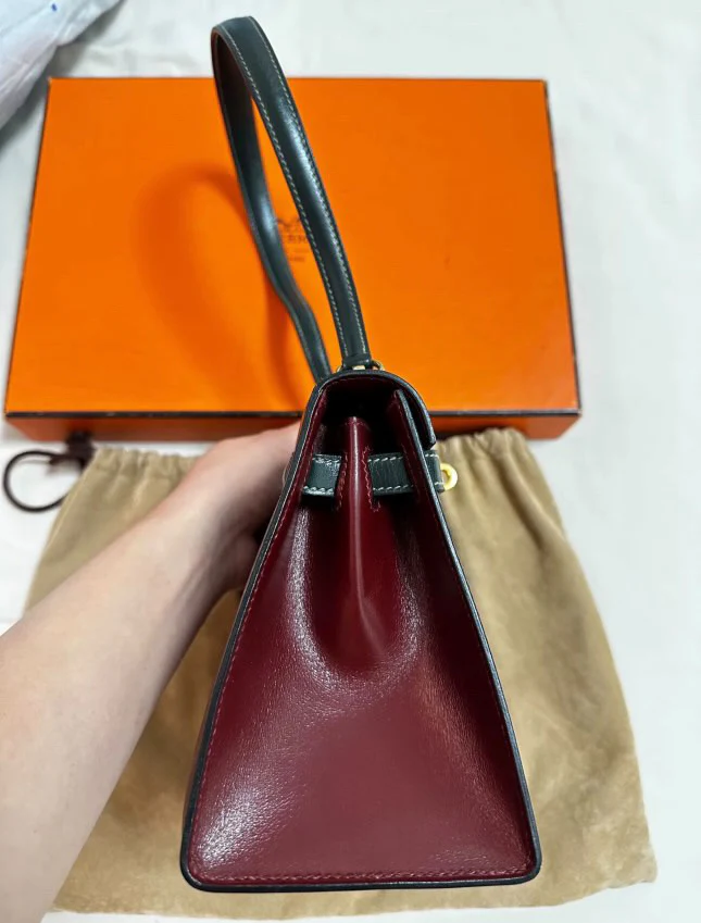 HERMES 80s KELLY 20 two Color’s Burgundy & Black Box Calf leather - Image 3