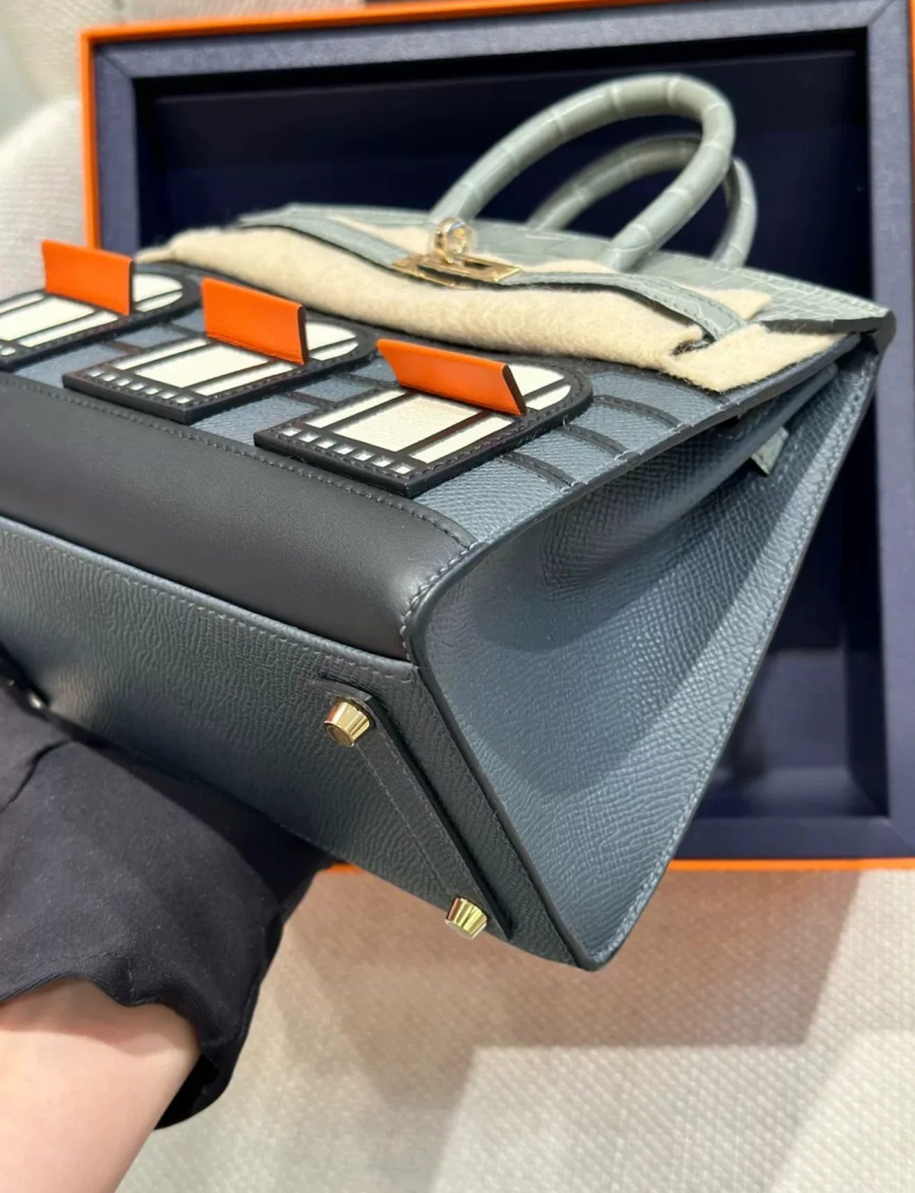 Hermes Birkin 20 Faubourg Rainy Days Gris Misty - Image 5