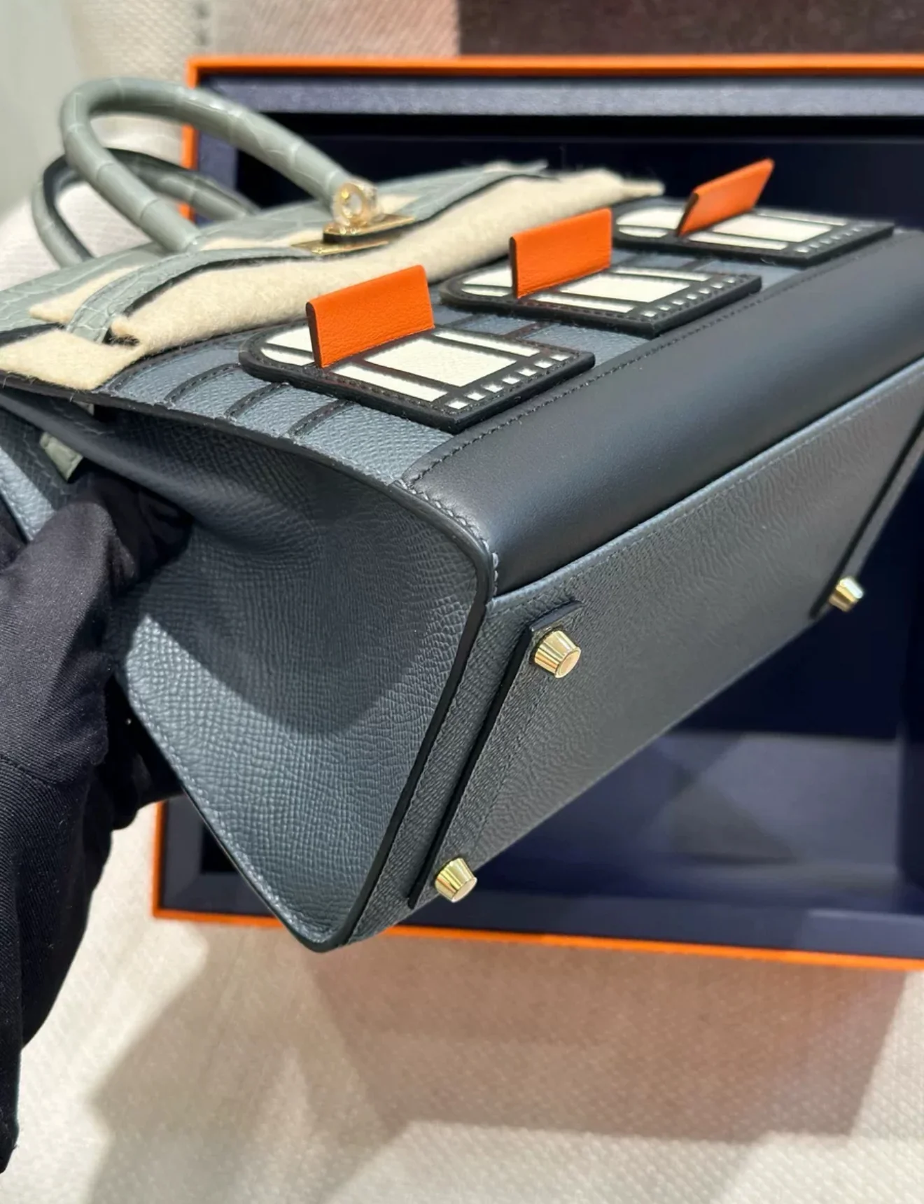 Hermes Birkin 20 Faubourg Rainy Days Gris Misty - Image 6