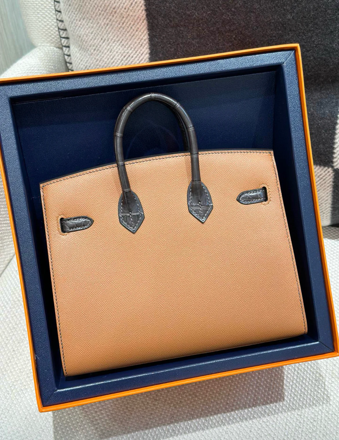 HERMÈS BIRKIN 20 SELLIER FAUBOURG HOUSE BROWN MATTE ALLIGATOR PALLADIUM HARDWARE - Image 2
