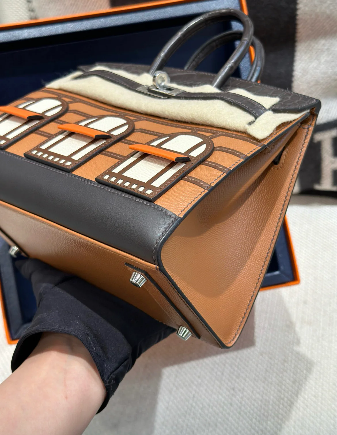 HERMÈS BIRKIN 20 SELLIER FAUBOURG HOUSE BROWN MATTE ALLIGATOR PALLADIUM HARDWARE - Image 4