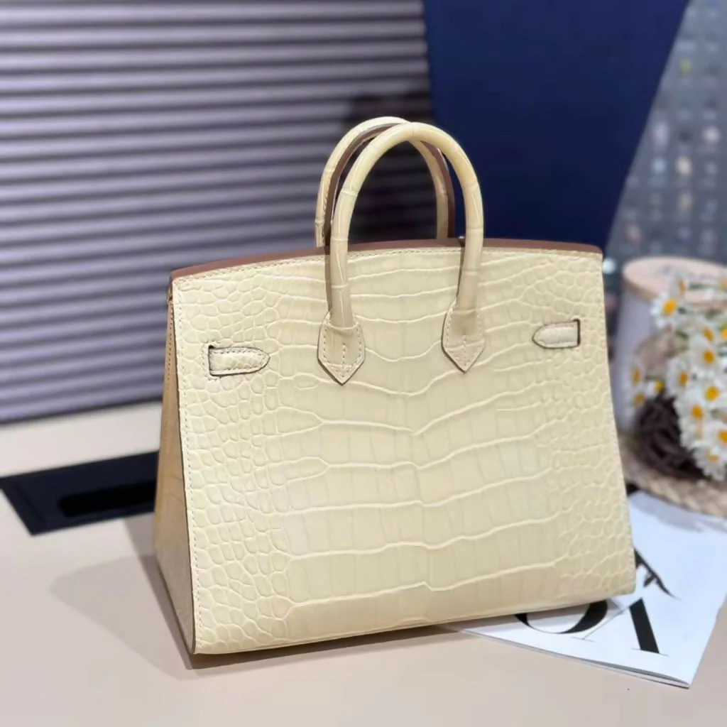Hermes Birkin 20 Y1 Vanille Matte Crocodile Leather Gold Hardware - Image 3