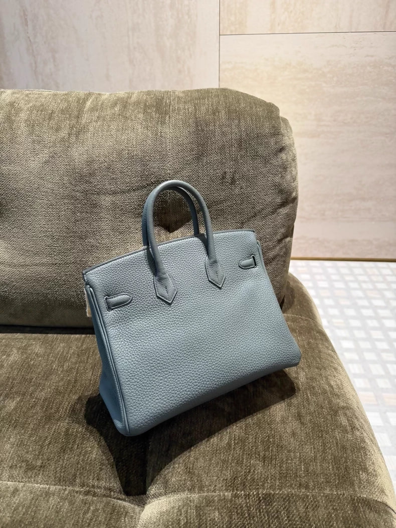 Hermes Birkin 25 Gris Amande Togo leather gold hardware - Image 3