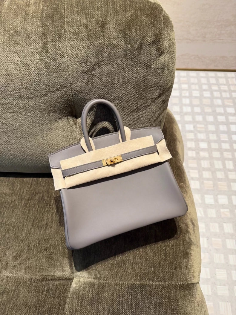Hermes Birkin 25 8F Gris Etain Swift leather with Gold hardware - Image 2