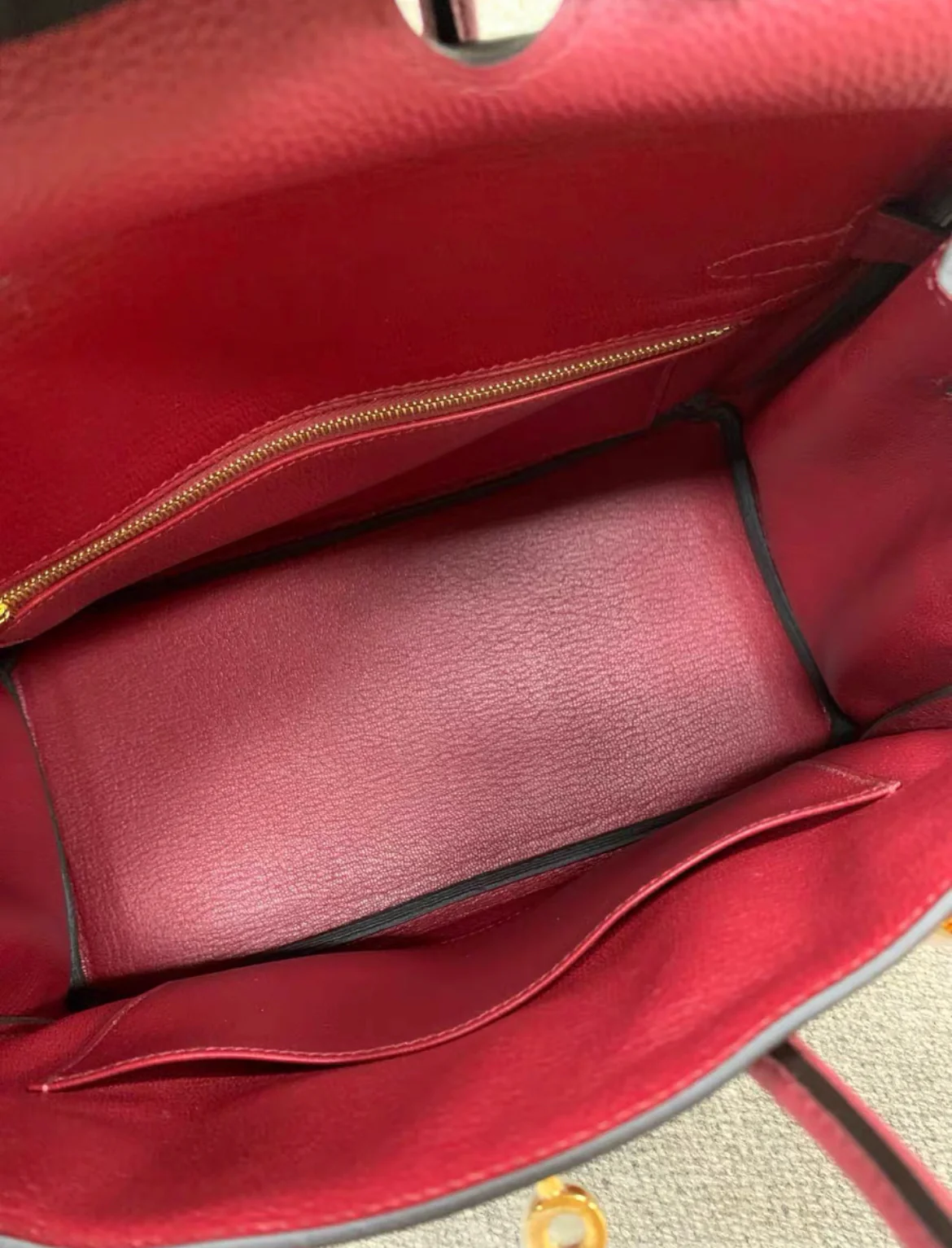 Hermès Birkin 25 Burgundy Togo Leather Gold Hardware - Image 9