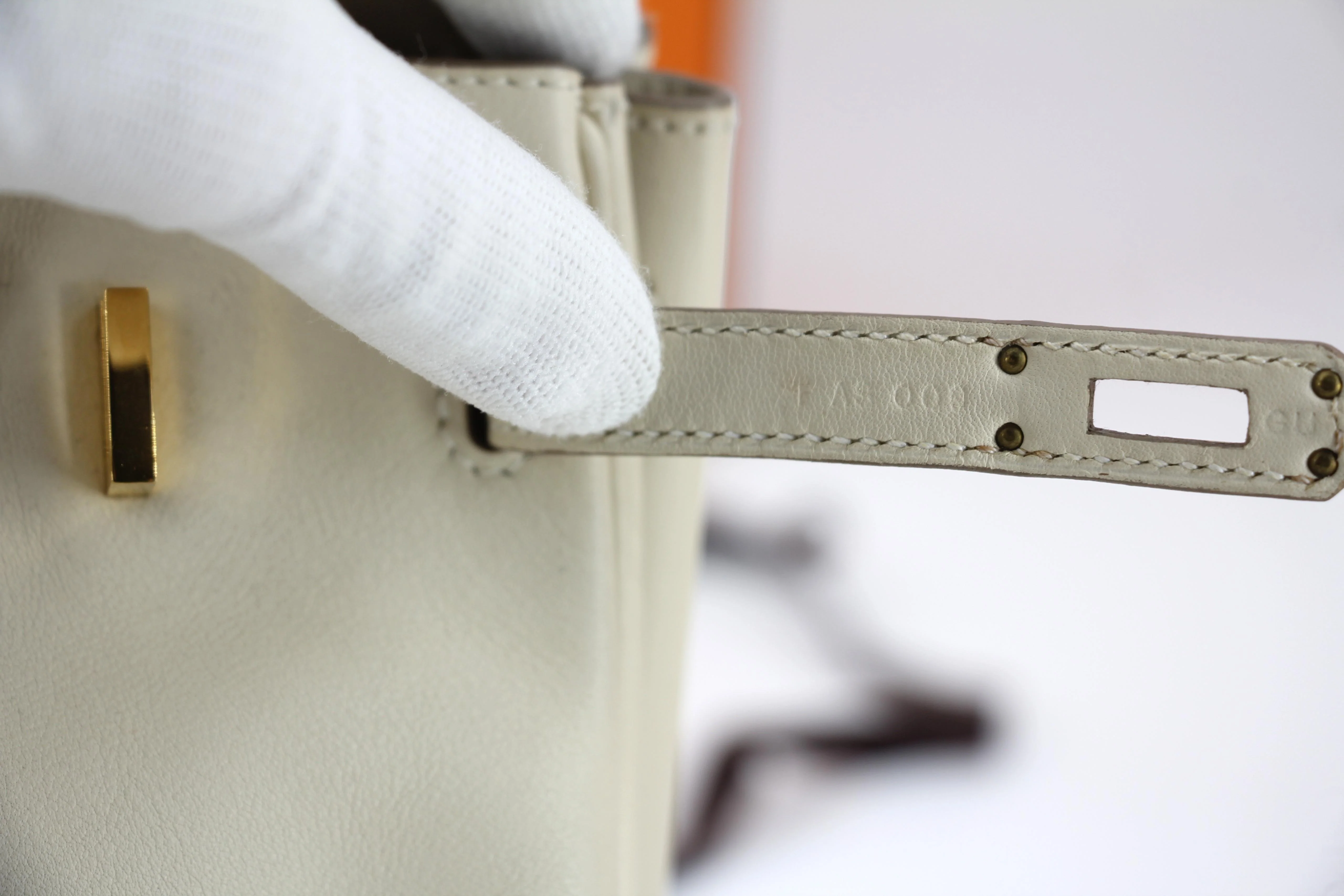 Hermes Birkin 25 Craie Swift leather gold hardware - Image 5