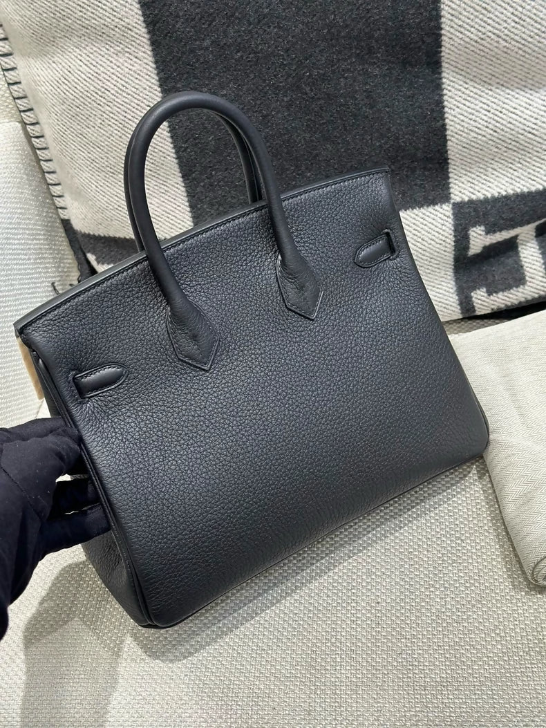Hermes Birkin 25 black togo leather gold hardware - Image 3