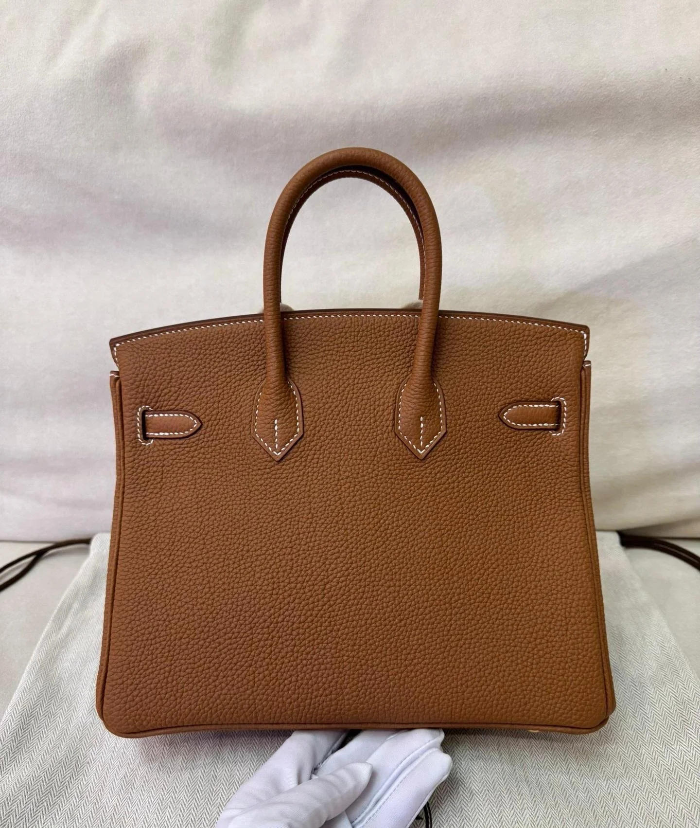 Hermès Birkin 25 Gold Togo Leather Gold Hardware - Image 4