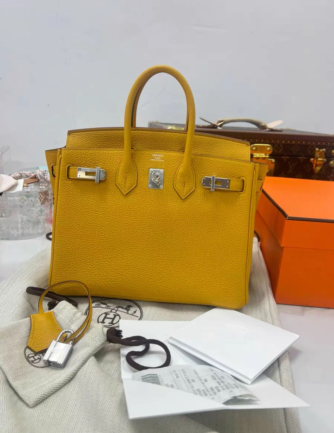 Hermes Birkin 25 Jaune Ambre Togo leather Palladium hardware B Stamp - Image 5
