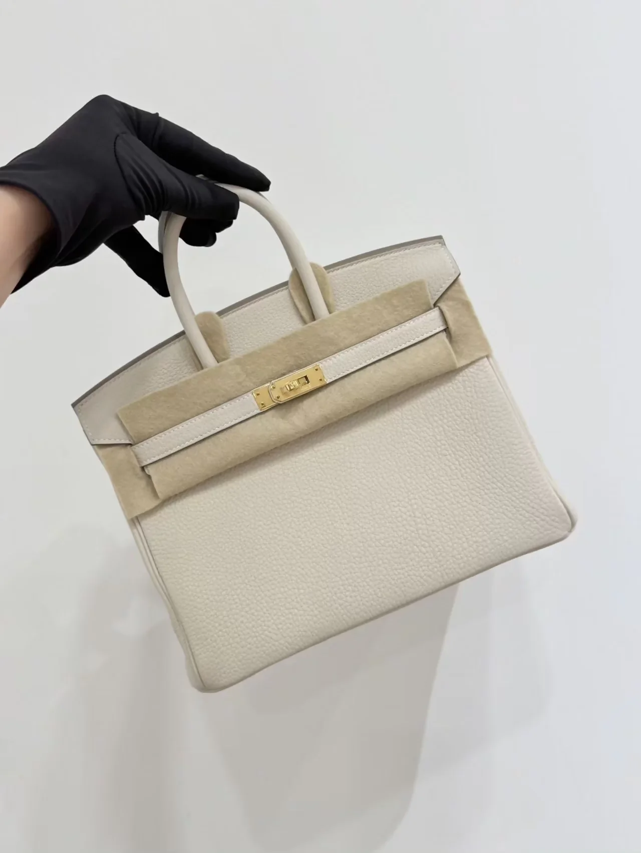 Hermès Birkin 25 Craie Togo Leather gold hardware - Image 3
