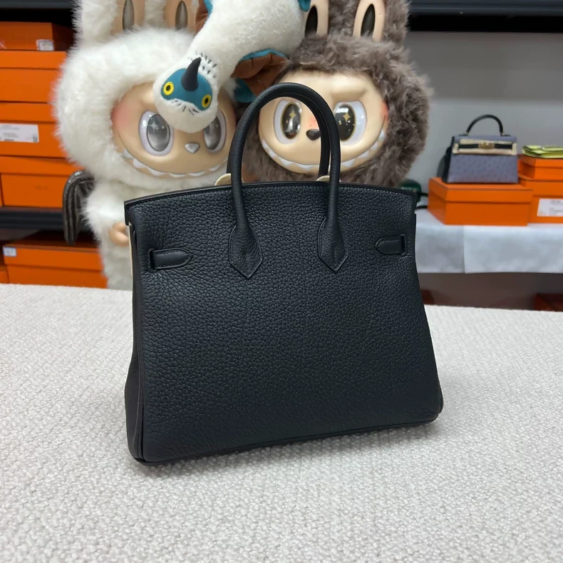Hermès Birkin 25 Black Togo Leather Gold Hardware - Image 2