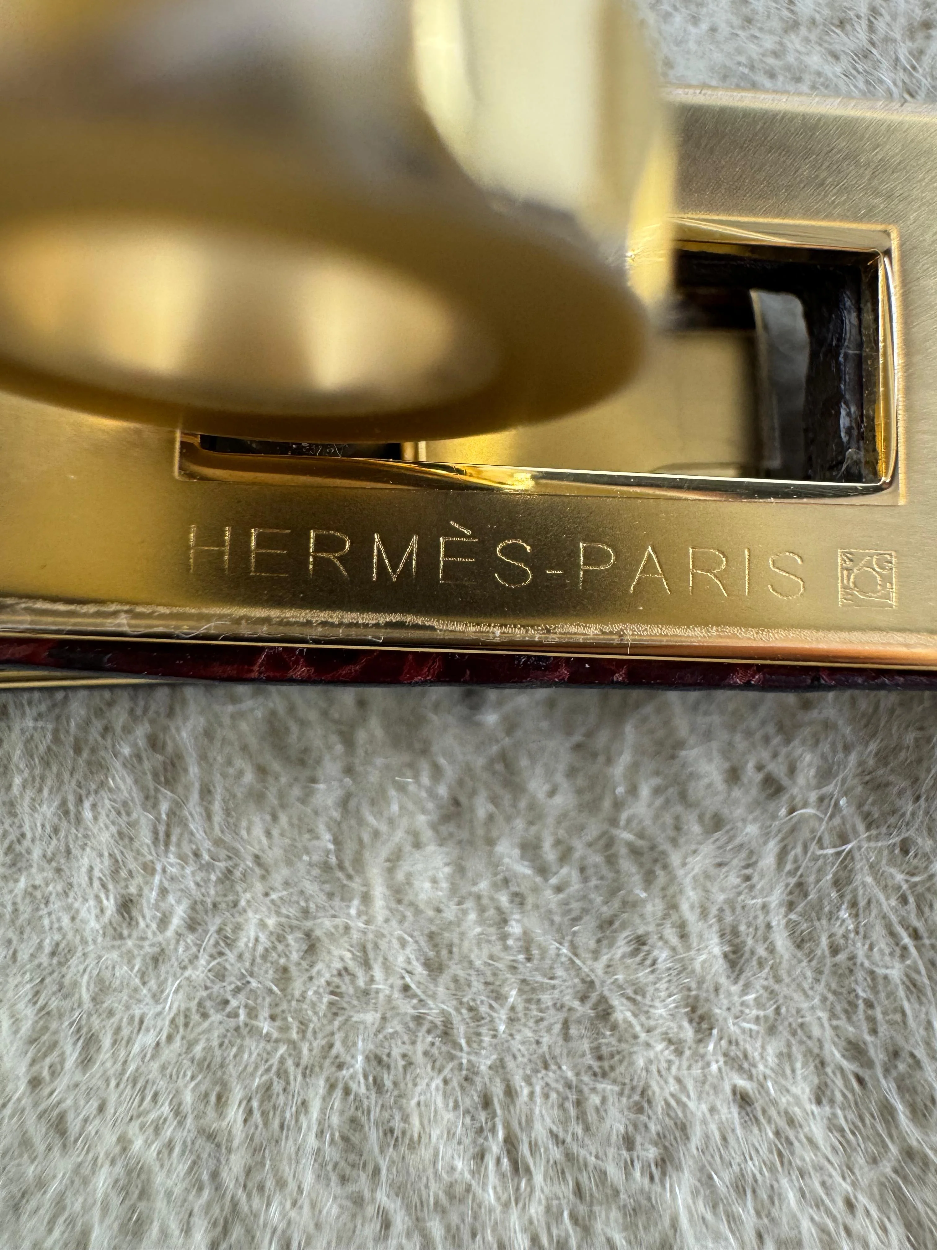 Hermes Birkin 25 Rouge Bordeaux shiny crocodile leather gold hardware - Image 7