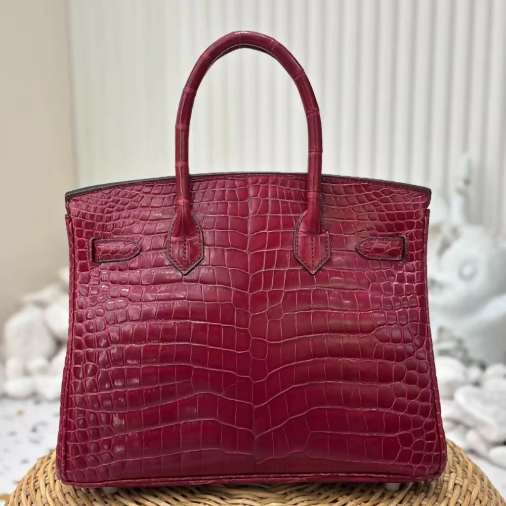 Hermès Birkin 25 Red shiny Crocodile leather Gold Hardware - Image 4