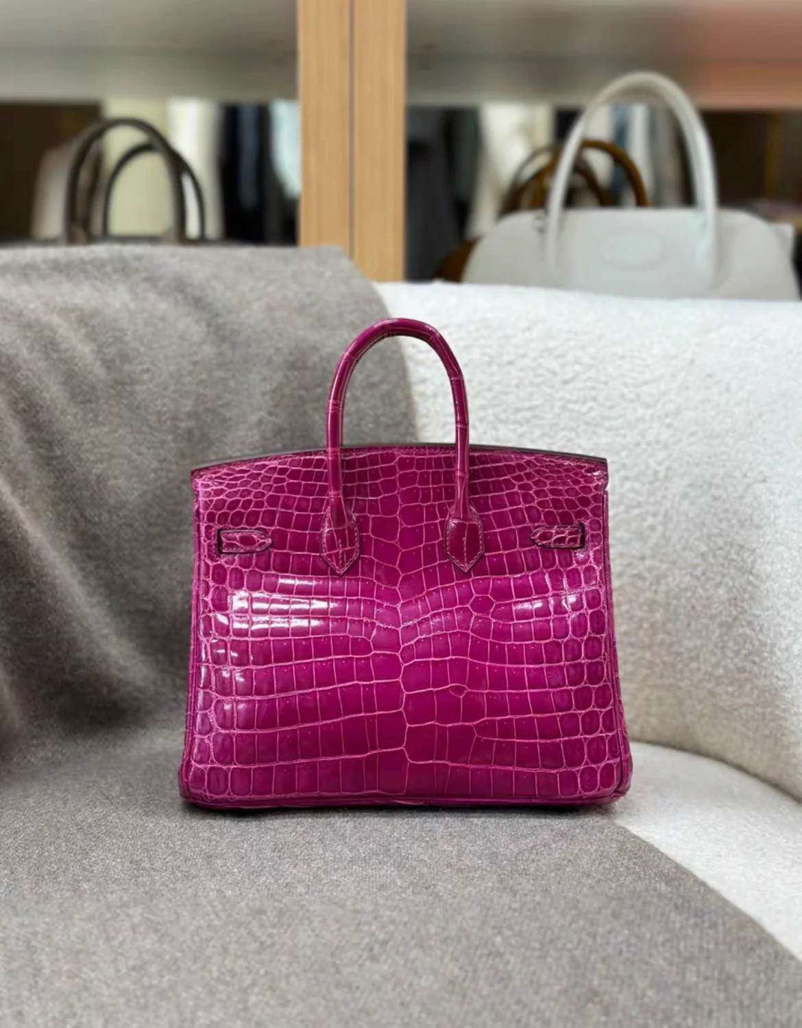 Hermès Birkin 25 Rose Mexico Shiny Porosus Crocodile Palladium Hardware - Image 2