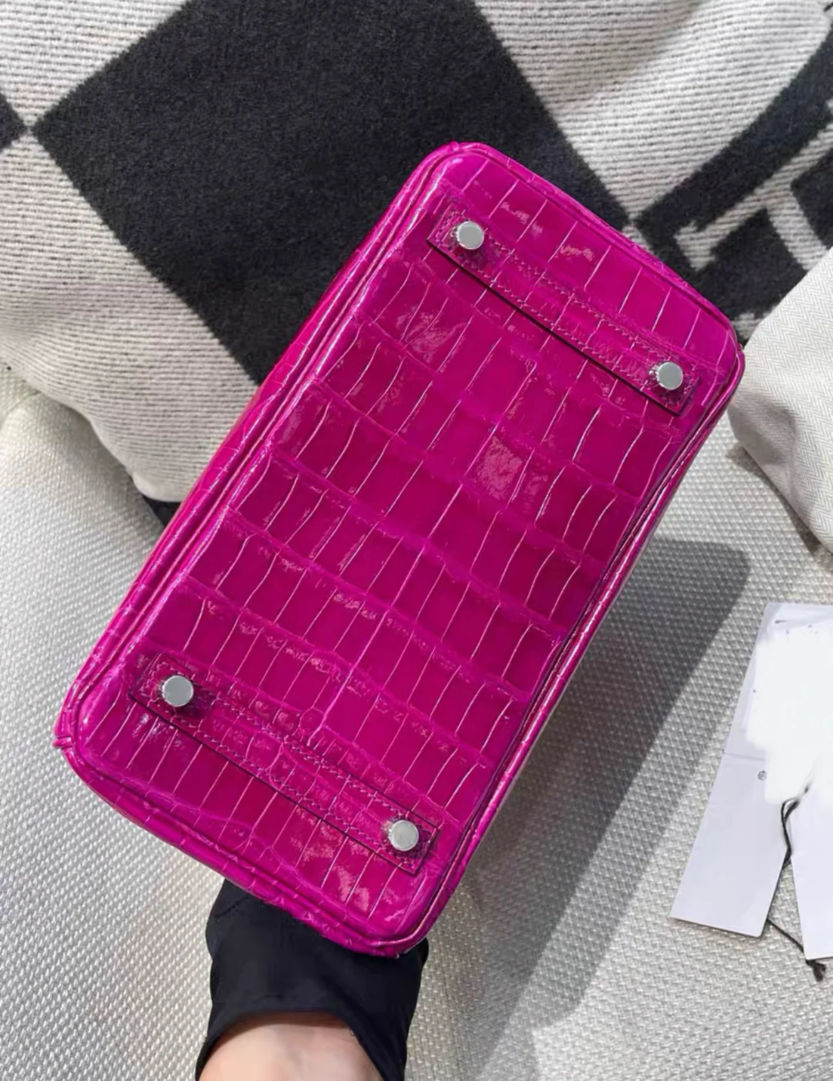 Hermès Birkin 25 Rose Pourpre Crocodile Niloticus Lisse Palladium Hardware - Image 4