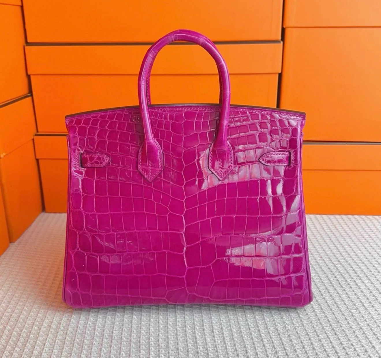 Hermès Birkin 25 Rose Scheherazade shiny crocodile leather gold hardware - Image 4